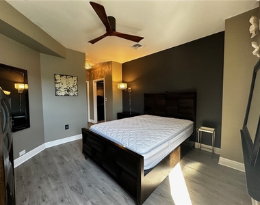 151 Fort Pitt Blvd - Photo Thumbnail 18
