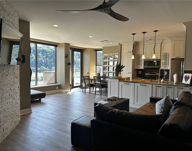 151 Fort Pitt Blvd - Photo Thumbnail 10