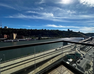 151 Fort Pitt Blvd - Photo Thumbnail 12