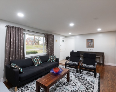 2413 Nicholson Rd - Photo Thumbnail 3