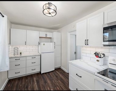 327 Chestnut St - Photo Thumbnail 5
