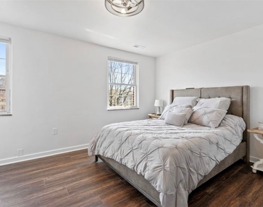 327 Chestnut St - Photo Thumbnail 6