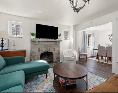 327 Chestnut St - Photo Thumbnail 1