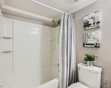5146 S Jones Boulevard - Photo Thumbnail 9