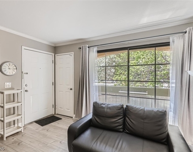 5146 S Jones Boulevard - Photo Thumbnail 1