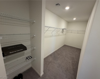 8030 Minavalle Avenue - Photo Thumbnail 19