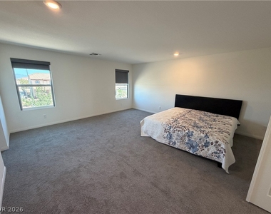 8030 Minavalle Avenue - Photo Thumbnail 14