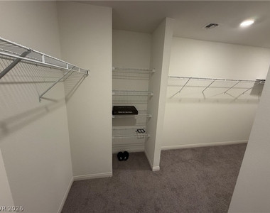 8030 Minavalle Avenue - Photo Thumbnail 18