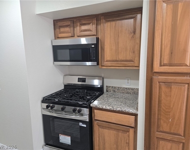 6500 W Lake Mead Boulevard - Photo Thumbnail 4