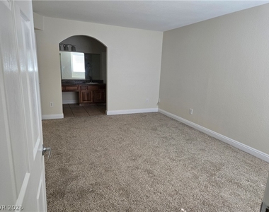 6500 W Lake Mead Boulevard - Photo Thumbnail 9