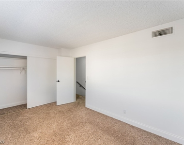 1406 N Jones Boulevard - Photo Thumbnail 26