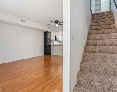 1406 N Jones Boulevard - Photo Thumbnail 13