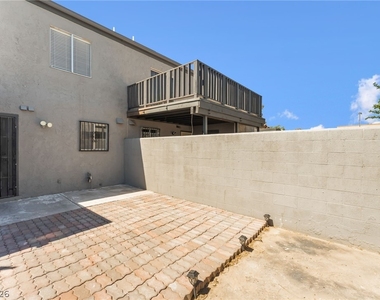 1406 N Jones Boulevard - Photo Thumbnail 30