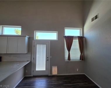 2275 Ramsgate Drive - Photo Thumbnail 39