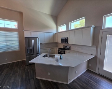 2275 Ramsgate Drive - Photo Thumbnail 37