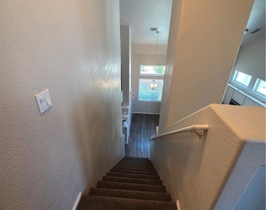 2275 Ramsgate Drive - Photo Thumbnail 41