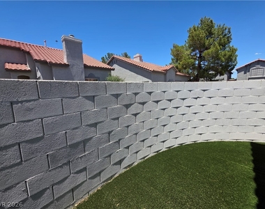 2275 Ramsgate Drive - Photo Thumbnail 8