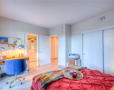 322 Karen Avenue - Photo Thumbnail 12