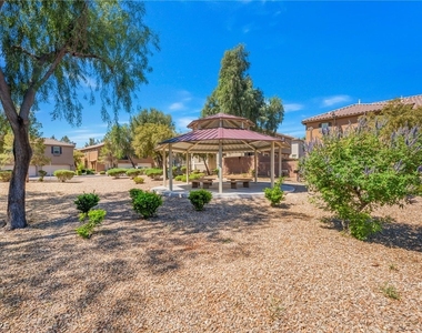 310 Clarence House Avenue - Photo Thumbnail 7