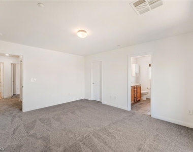 310 Clarence House Avenue - Photo Thumbnail 16