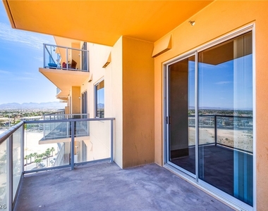 8255 Las Vegas Boulevard - Photo Thumbnail 19