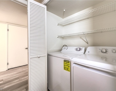 3425 E Russell Road - Photo Thumbnail 22