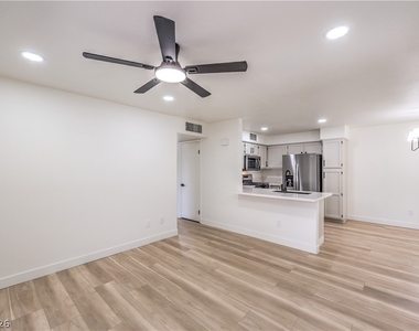 3425 E Russell Road - Photo Thumbnail 5