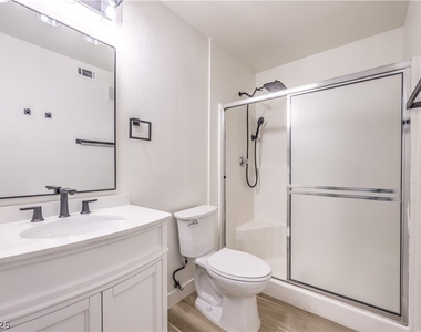 3425 E Russell Road - Photo Thumbnail 21
