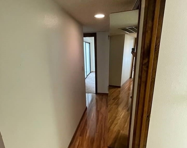 600 Woodmount Drive - Photo Thumbnail 24