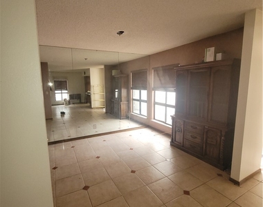 600 Woodmount Drive - Photo Thumbnail 15