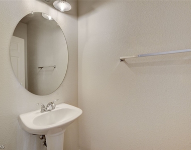 10808 Wallflower Avenue - Photo Thumbnail 12