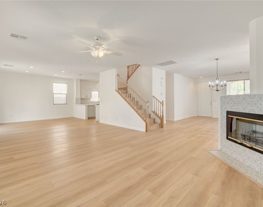 10808 Wallflower Avenue - Photo Thumbnail 7
