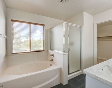 10808 Wallflower Avenue - Photo Thumbnail 32
