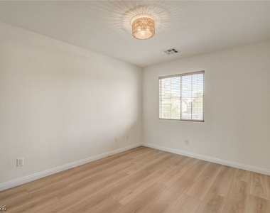 10808 Wallflower Avenue - Photo Thumbnail 42