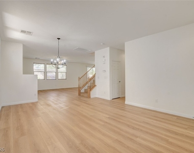 10808 Wallflower Avenue - Photo Thumbnail 20