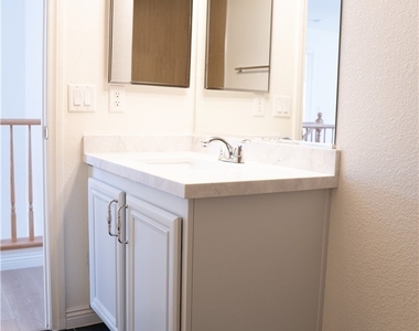 10808 Wallflower Avenue - Photo Thumbnail 66