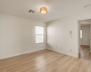 10808 Wallflower Avenue - Photo Thumbnail 48