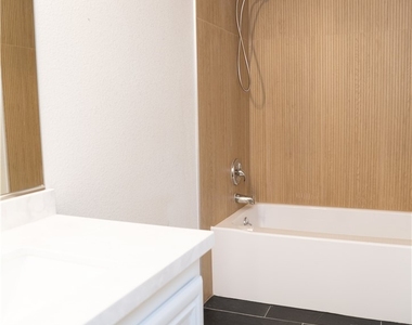 10808 Wallflower Avenue - Photo Thumbnail 62