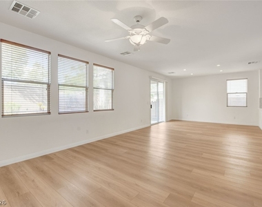 10808 Wallflower Avenue - Photo Thumbnail 21