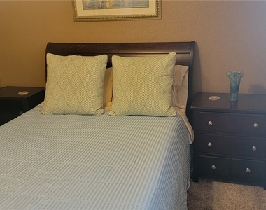 8201 Mountain Heather Court - Photo Thumbnail 29