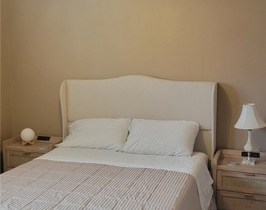 8201 Mountain Heather Court - Photo Thumbnail 31