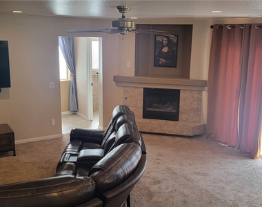 8201 Mountain Heather Court - Photo Thumbnail 15