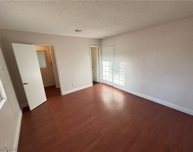 625 N 12th Street - Photo Thumbnail 9