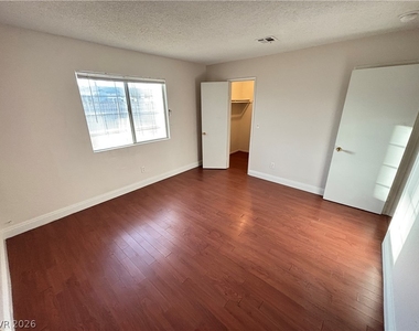625 N 12th Street - Photo Thumbnail 8