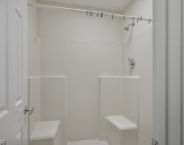 5170 S Jones Boulevard - Photo Thumbnail 12