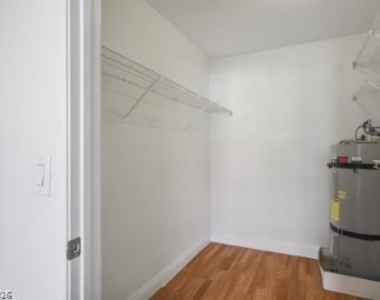5170 S Jones Boulevard - Photo Thumbnail 15