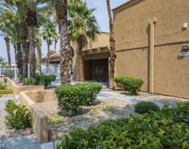 5170 S Jones Boulevard - Photo Thumbnail 21