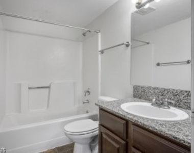5170 S Jones Boulevard - Photo Thumbnail 16