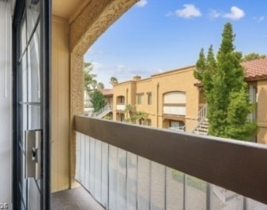 5170 S Jones Boulevard - Photo Thumbnail 4