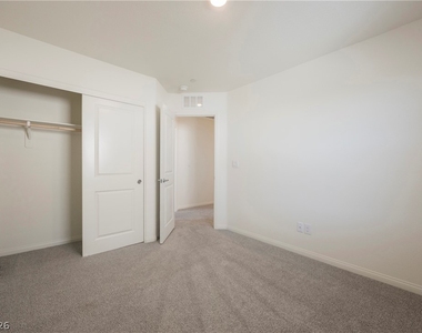 402 Larksong Avenue - Photo Thumbnail 29
